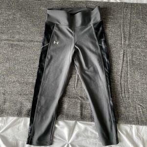 Under Armour Cropped Leggings